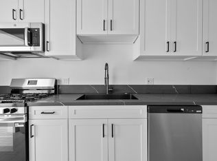 2350 Santa Ana Ave #11383984, Costa Mesa, CA 92627