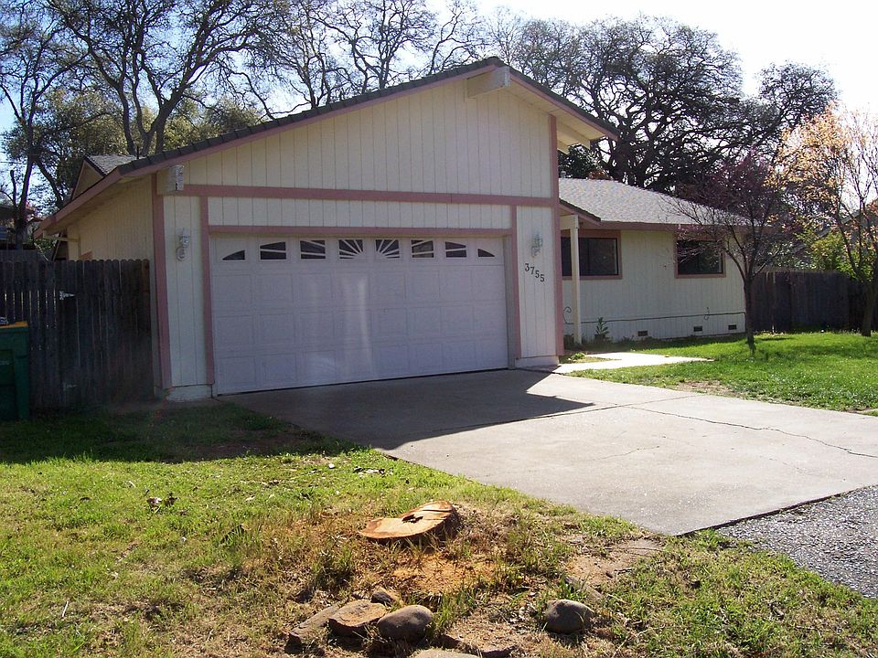 2nd image of 3755 Millbrae Rd