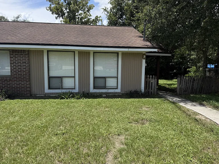 808 Meadowbrook Dr #C — Photo 12
