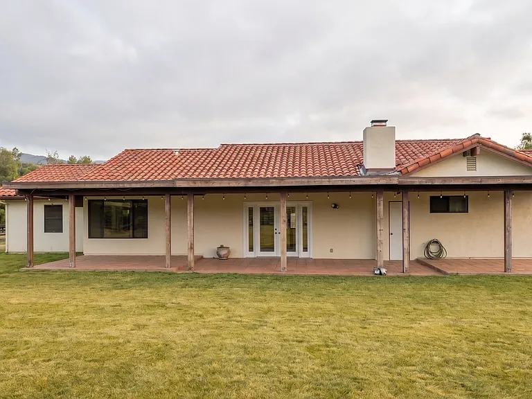 19556 Avenida De Arboles — Photo 6
