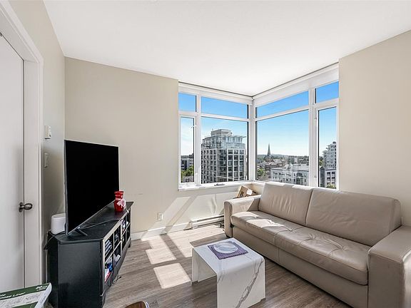 3rd image of 728 Yates St #1103