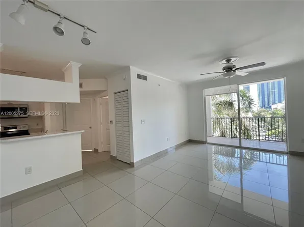 17100 N Bay Rd, Sunny Isles Beach, FL