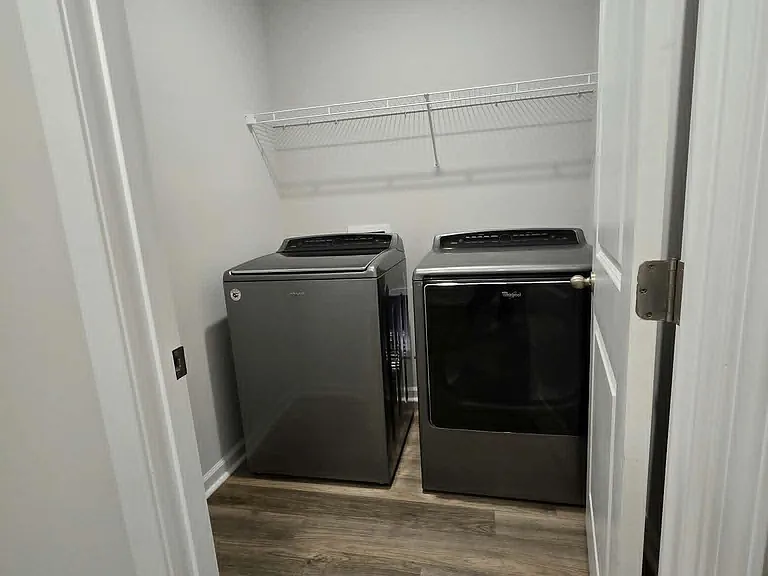 427 Jackson Point Cir — Photo 11