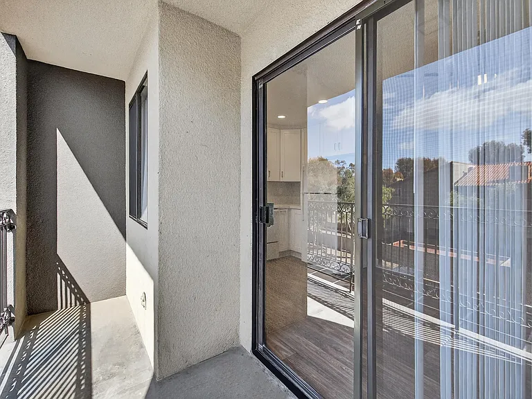 Prado Apartments — Photo 31