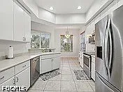 3 bed, 4.0 bath, 1784 sqft, $2,450 — Photo 4