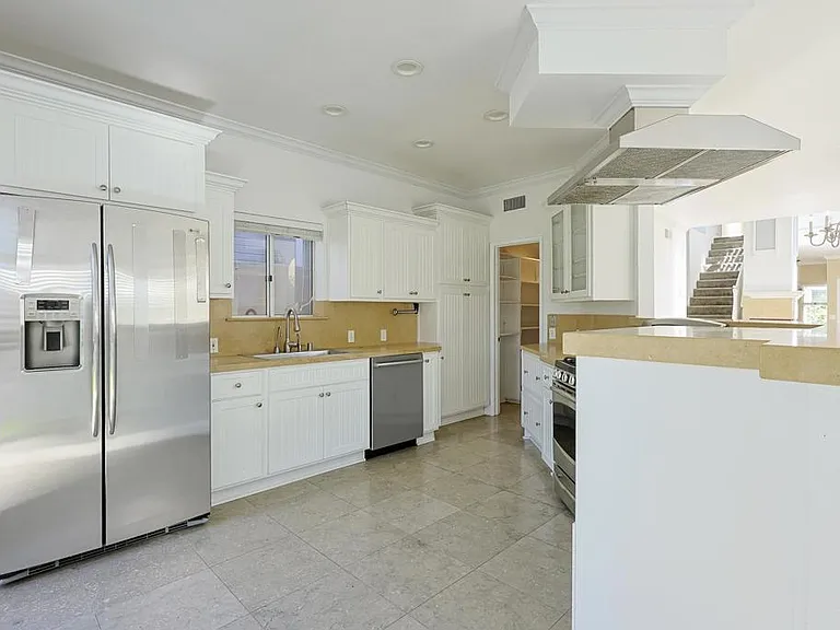 733 H Ave — Photo 25