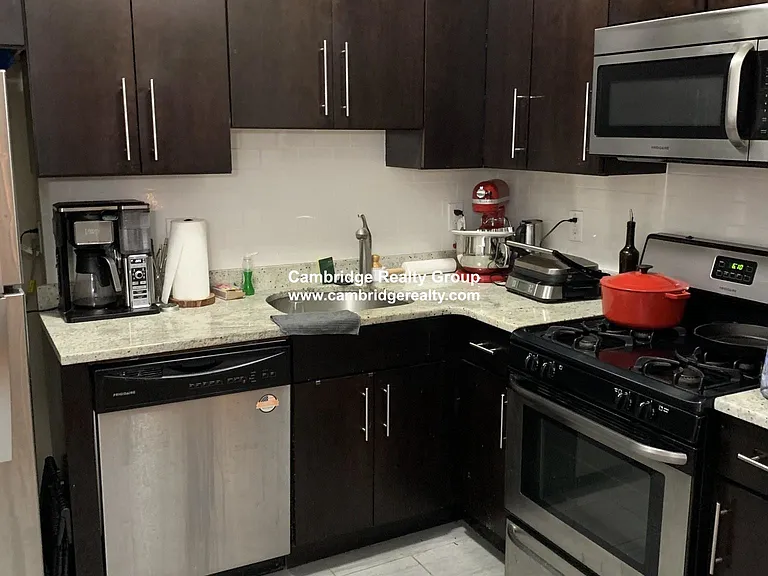 41 Crescent St #2 — Photo 2