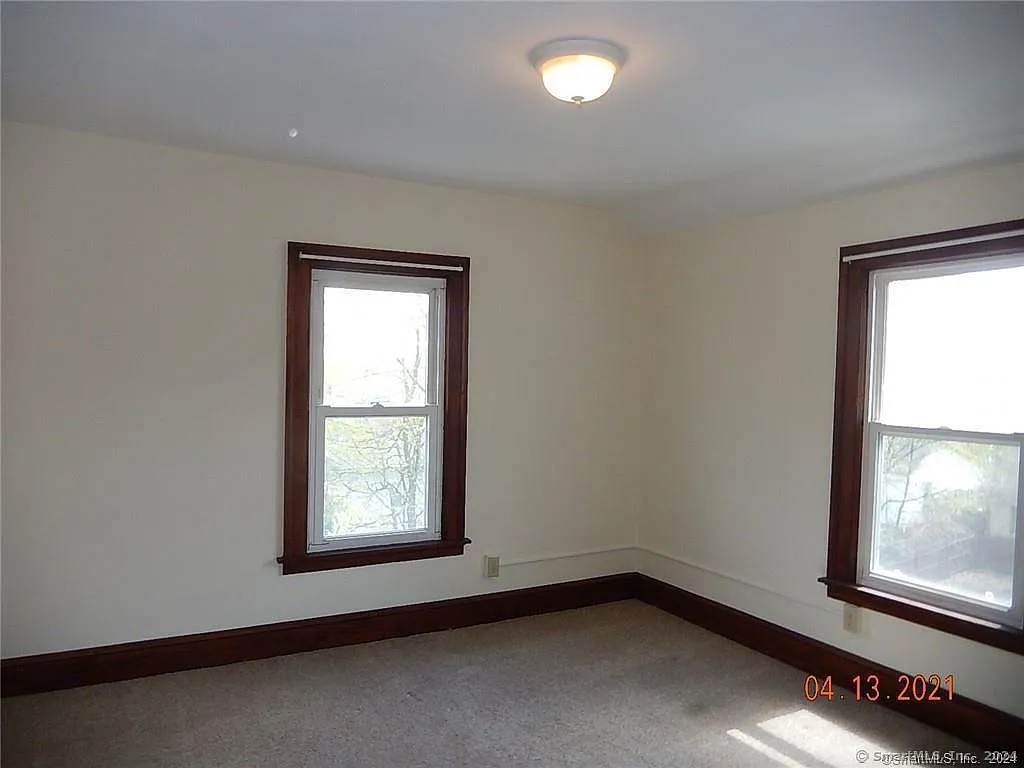 2 bed, 1.0 bath, 1068 sqft, $1,325 — Photo 4