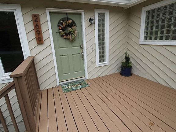 2nd image of 2699 Shadow Bluff Dr NE