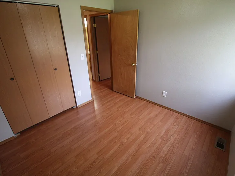 2217 N Hamilton St — Photo 12