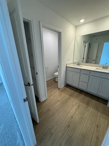 327 Settlers Pl Photo 1