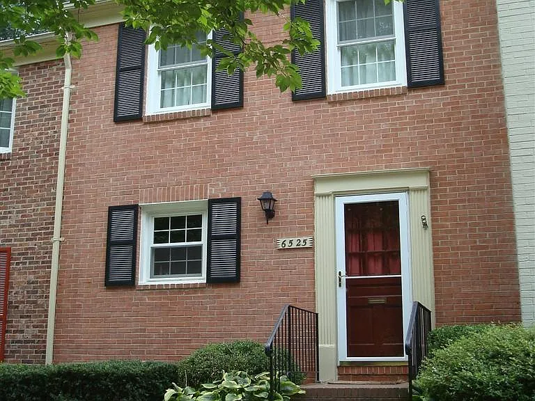 6525 Orono Ct — Photo 1
