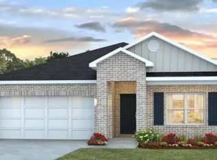 8084 Fir Tree Dr, Milton, FL 32583