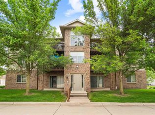 3649 Pheasant Ln APT 10, Waterloo, IA 50701