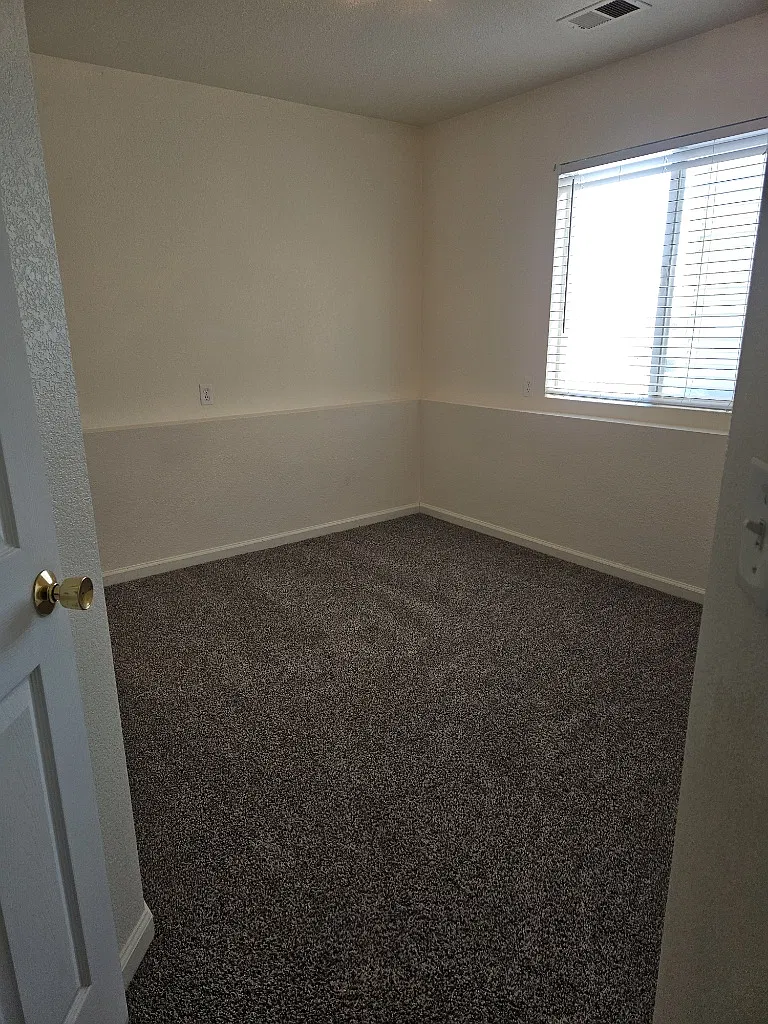 218 Country West Rd — Photo 1
