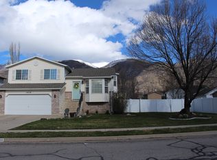 1438 Willow Valley Dr, Centerville, UT 84014