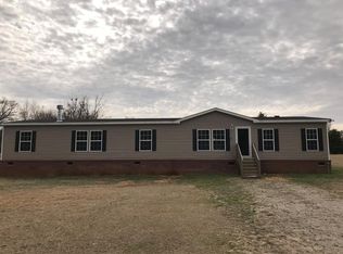 5880 Tillman Nursery Rd, Wedgefield, SC 29168