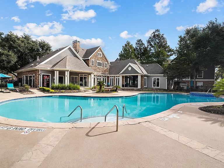Weston at Copperfield — Photo 19