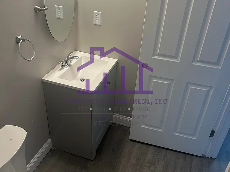 163 Pine St #4 — Photo 9