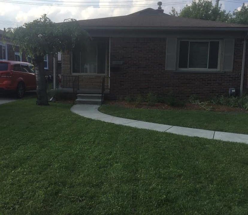 1st image of 21621 Cedar St