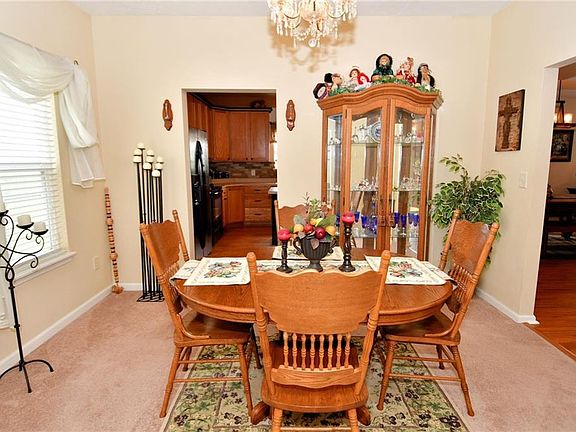 5th image of 5321 Shamus Dr