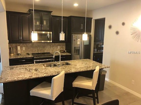 3rd image of 8557 Vedder Ln