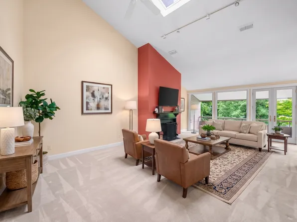 241-287 Perkins St #B502, Jamaica Plain, MA 02130