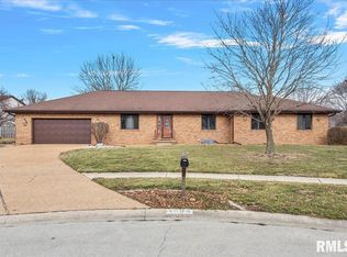 1704 S Buhr Mill Ct, Springfield, IL 62704