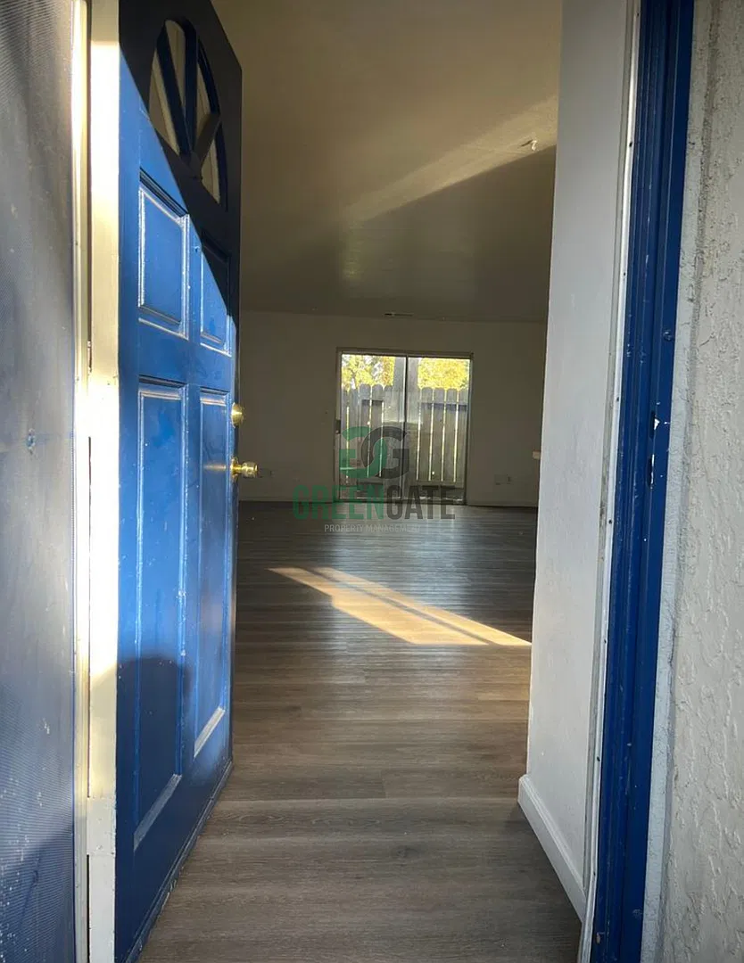 645 South Ave — Photo 4