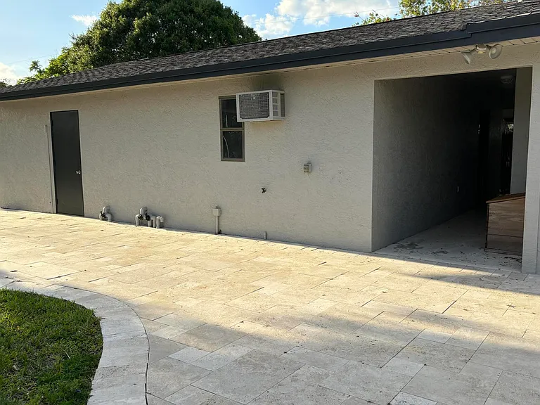202 SW Crescent Ave — Photo 38