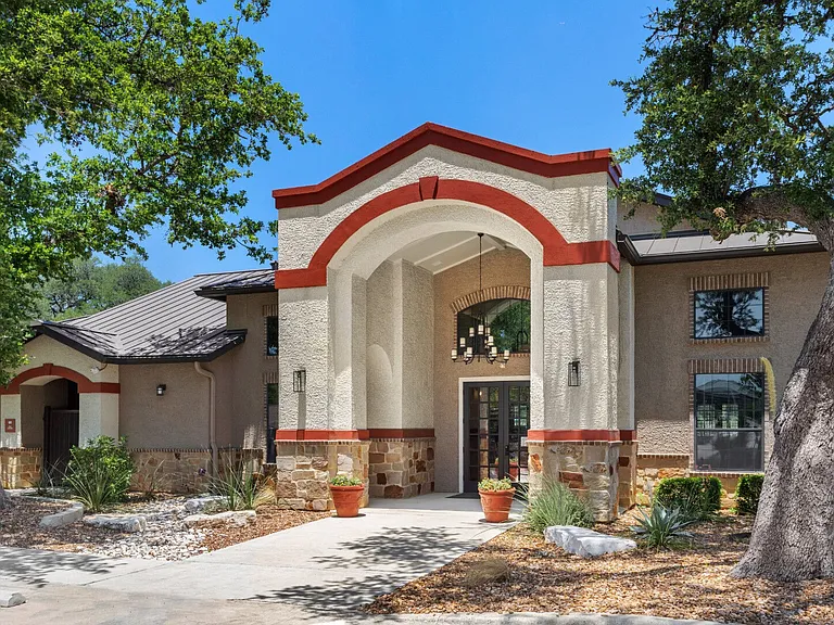 Vetra Boerne — Photo 1