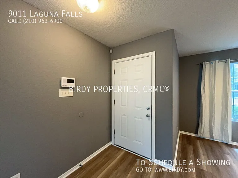 9011 Laguna Fls — Photo 36