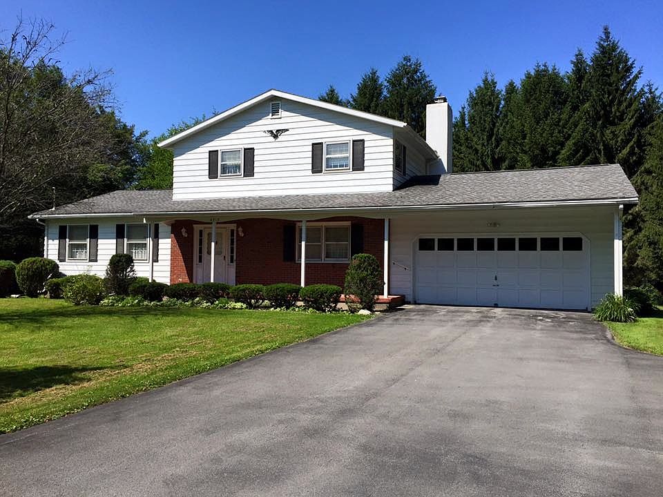 includes 2 stall garage