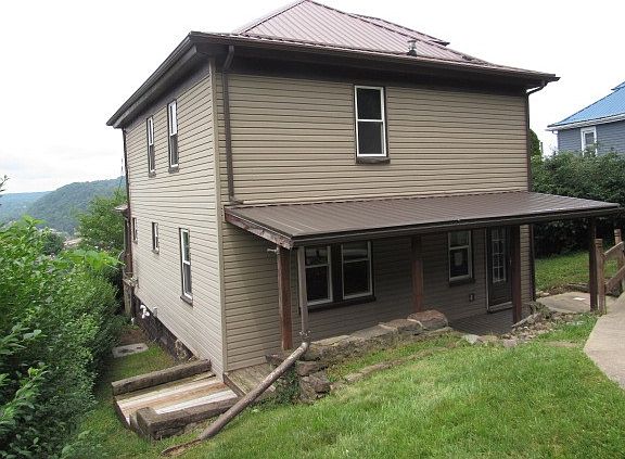 3rd image of 410 Shaffner Ave