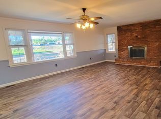 415 N Green St, Holly Ridge, NC 28445