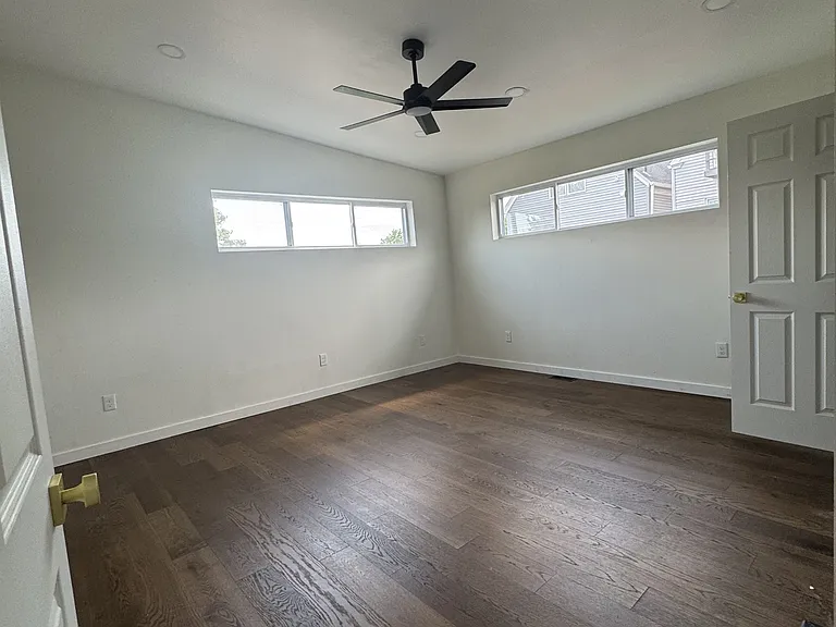510 Winfield St — Photo 17