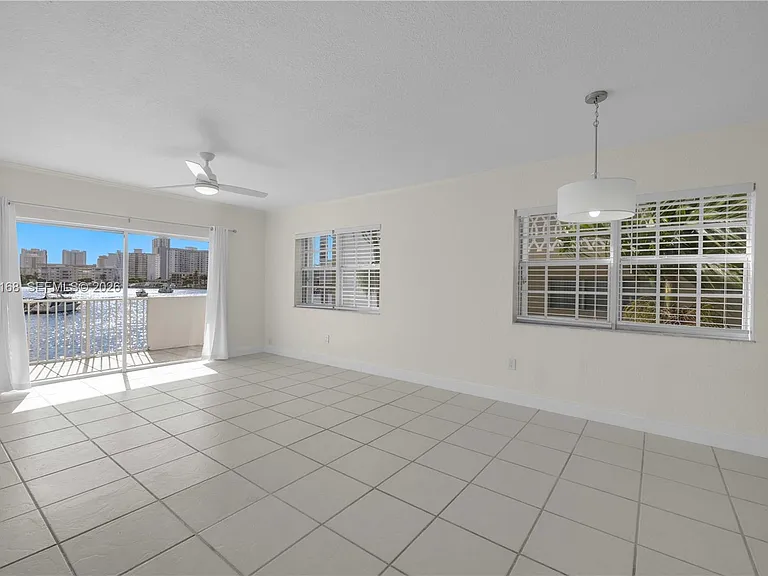 462 Golden Isles Dr #210 — Photo 1