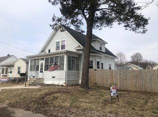 2720 Whitewood Ave, Davenport, IA 52802