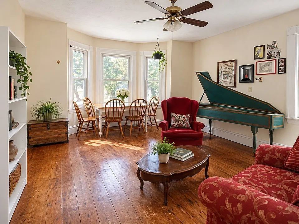 17 Ballard St #2