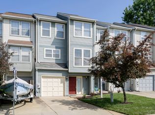 22 Fallen Tree Ct, Halethorpe, MD 21227