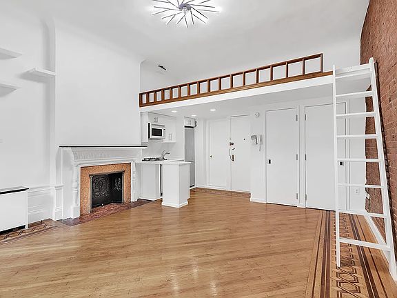 3rd image of 316 W 101st St APT 2A