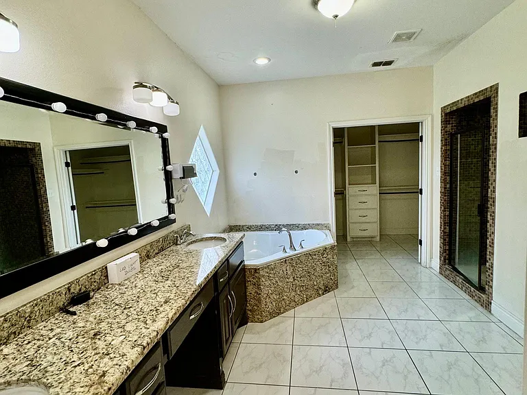4141 Rayado Creek Dr — Photo 30