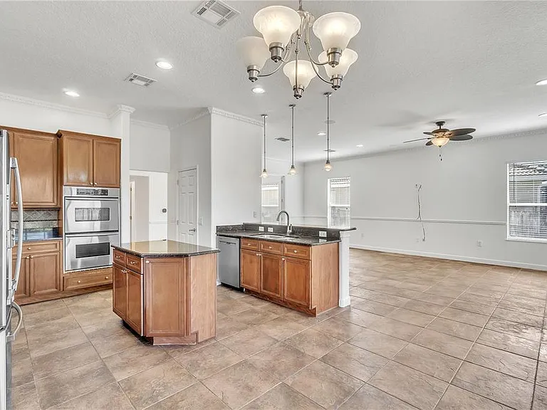 11538 Delwick Dr — Photo 8