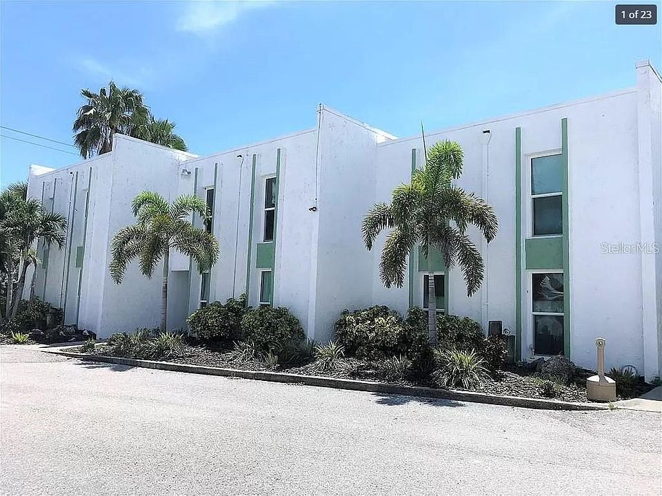 1st image of 22234 Edgewater Dr #208-1
