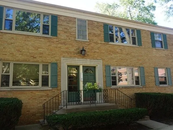 1039 Randolph St #1, Oak Park, IL 60302