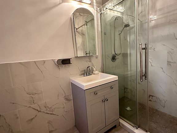 5th image of 150-29 72nd Rd #6