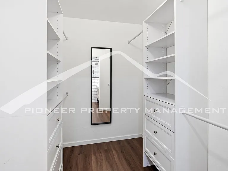 655 S Xenon Ct — Photo 15