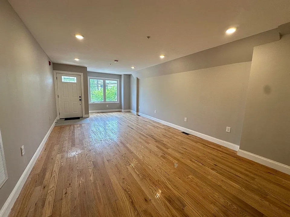 4103 Palisade Ave #1
