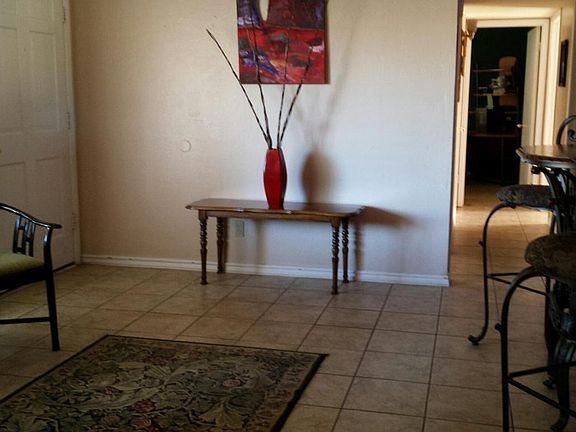 5th image of 3741 E Claire Dr