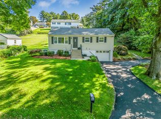 7 Clayton Rd, Danbury, CT 06811